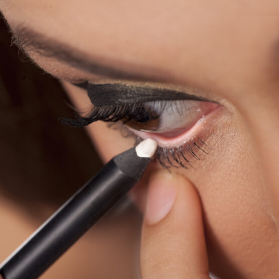 Semi-permanent makeup lower eyeliner