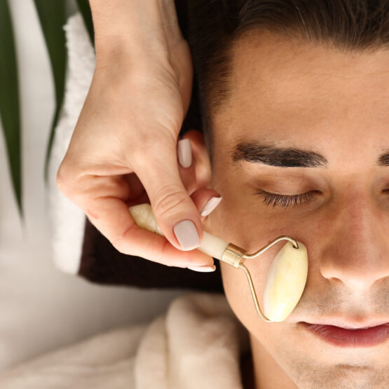 Trattamento Viso per uomo all'acido ialuronico e massaggio alla menta